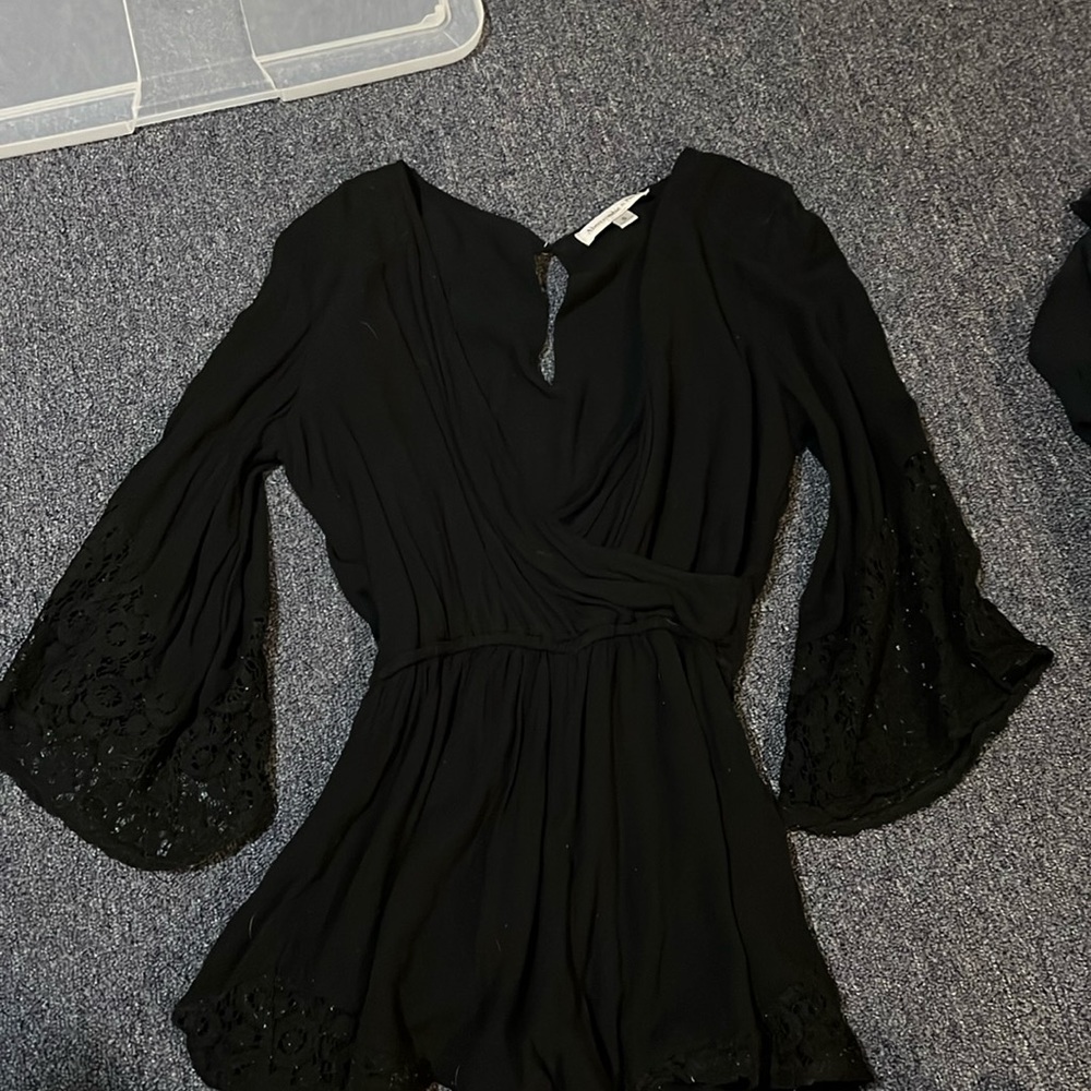 SMALL abercrombie longsleeve lace black romper